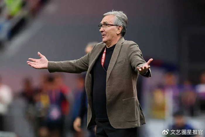 国足昔日神童犯下大错，为躲避足协追罚，跑到国外结果依旧被封杀