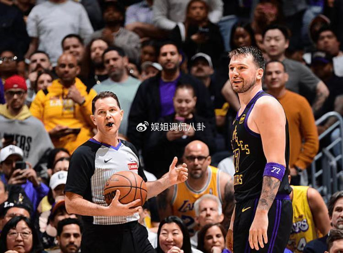 错失绝杀！詹姆斯拒绝背锅：你得问东契奇，后者：我看到他空了