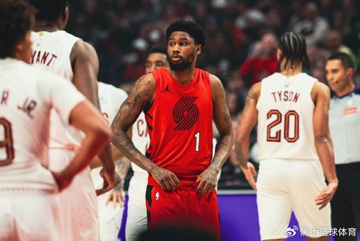 阿伦40+17+5创生涯新高，克林根被打爆杨瀚森0分，骑士大胜开拓者