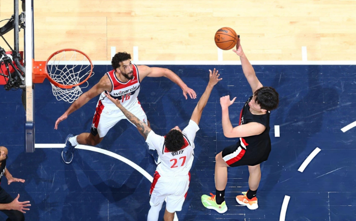 杨瀚森6分5板连创新高：连续点抢制霸禁区 正负值+11全队最高