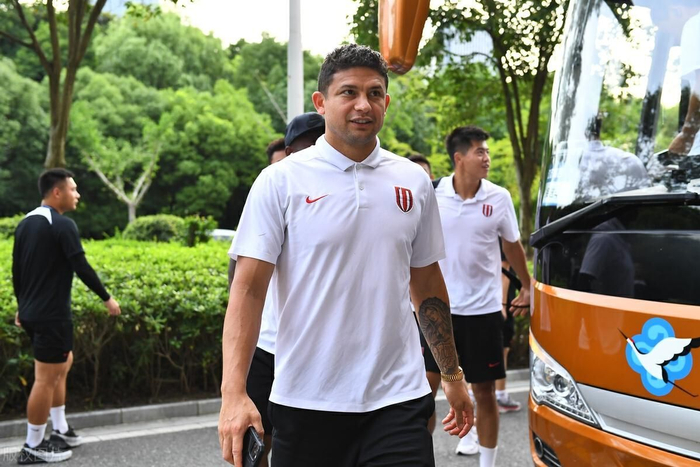 艾克森已提前下赛季新去向，未来或重返老东家效力，直接踢到退役