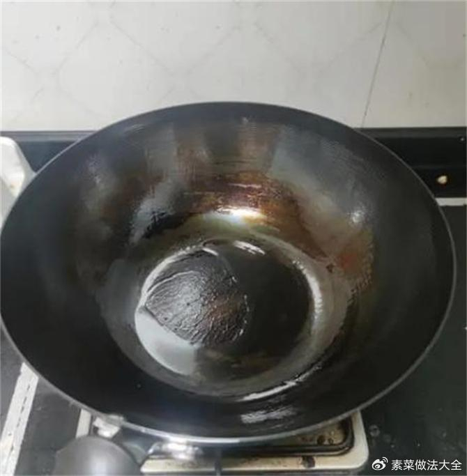 夺命铁锅有多可怕 毒铁锅致癌是真的吗