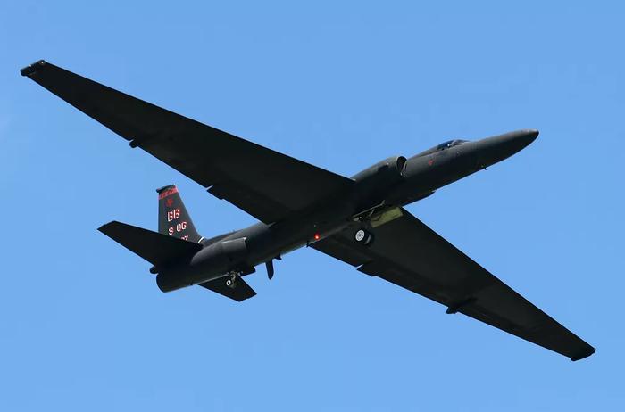 U-2侦察机实力不同凡响，能保持长时段万米侦察，燃料都是独有！