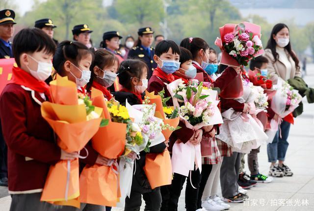 江苏海安市：山河无恙人无畏、最美四月英雄归