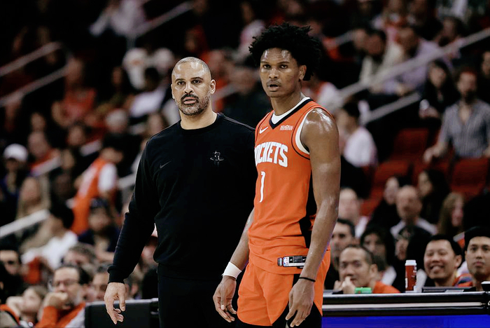 阿门续约危机！火箭给多少钱合适？他到底是防守铁闸or溢价包袱？