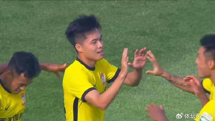 李霄鹏爱将回归泰山，1球4助攻，比彭欣力强太多，曾力压德尔加多