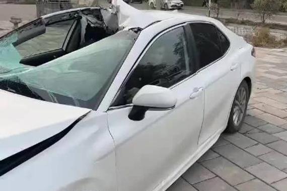 全景天窗凯美瑞 丰田