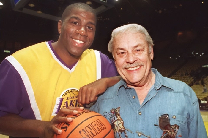 1994年，魔术师1000万买下湖人4.5%股份，如今出售值多少钱？