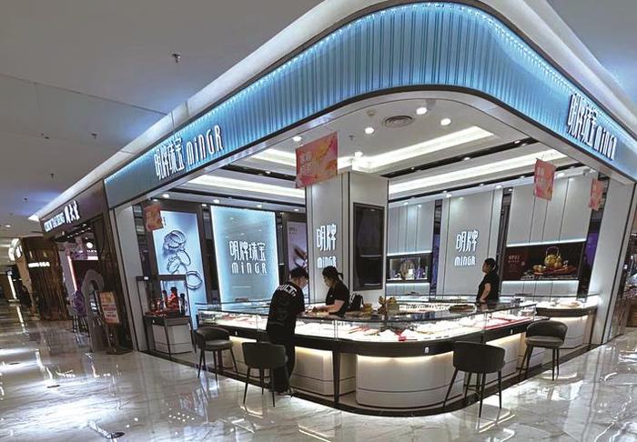 黄金价格持续走高，嘉兴市场出现哪些“新苗头”？ 图/文 沈婷