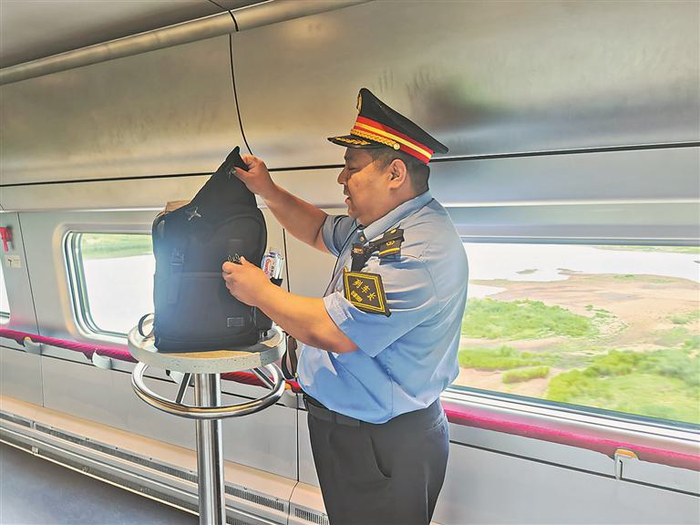 他将50万元黄金首饰完璧归赵