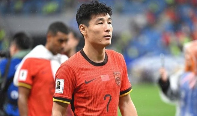 冬窗刚开启，海港就迎来致命坏消息， 争冠堪忧，国足也跟着遭殃