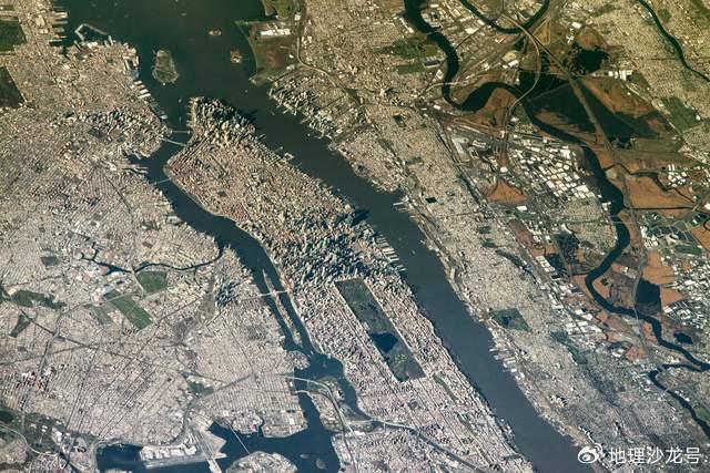 美国城市人口排名_美国10大人口最多的城市,纽约居榜首,却不如中国一个地级市