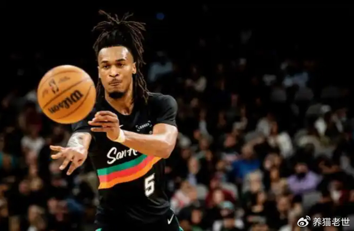 申京准三双完爆文班亚马，杜兰特18+4+7探花郎暴走，火箭复仇马刺