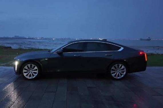 终有一天，我们会拥有一台属于自己的车！