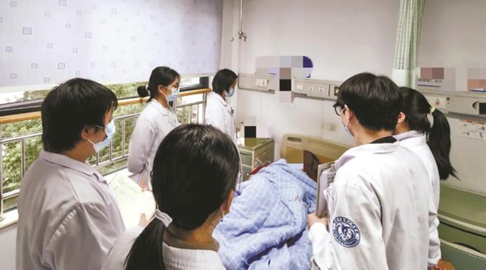 学到了（发霉的纸擦了会得霉菌么）发霉的纸可以擦屁股吗，用发霉卫生纸如厕 六旬阿姨差点没命，卫生纸，