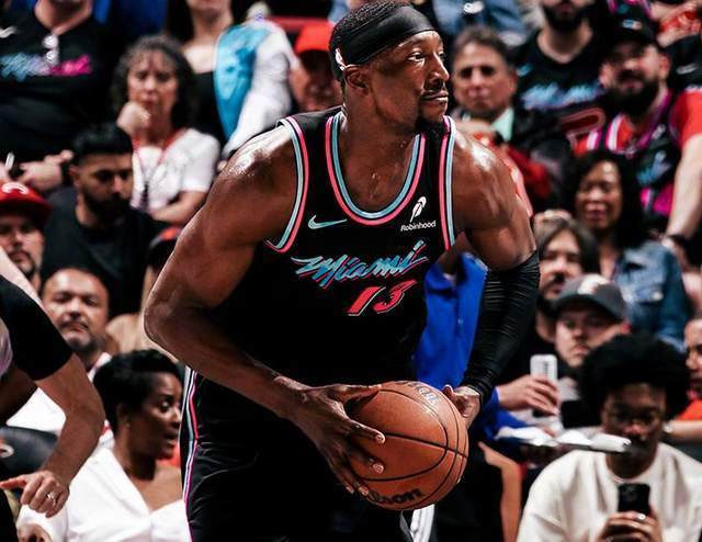 爆冷输热火！杜兰特空砍32+6+8，乌度卡太固执，死亡五铁请别上了