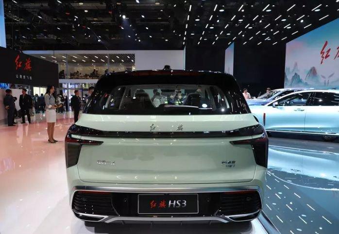 三种动力可选轴距超2米7，定位紧凑级SUV 红旗HS3 7月中旬上市