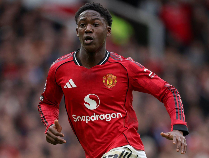 一场德比定乾坤！梅努首发打爆曼城，曼联解雇阿莫林的决定太正确