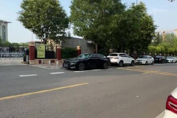 评论区各位老板不要藏着了，快亮出你们的BBA！