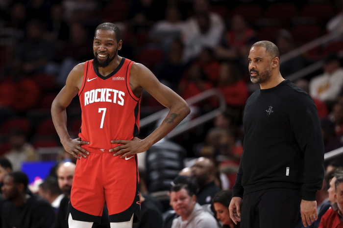 NBA官方实力榜：雷霆蝉联榜首火箭第八 湖人掉出前十勇士快船排名上升