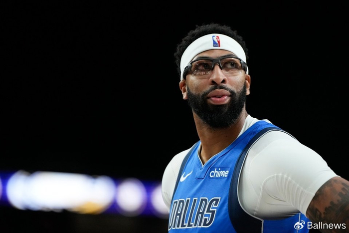 美记：老鹰和猛龙与独行侠关于交易浓眉哥未有任何实质性谈判