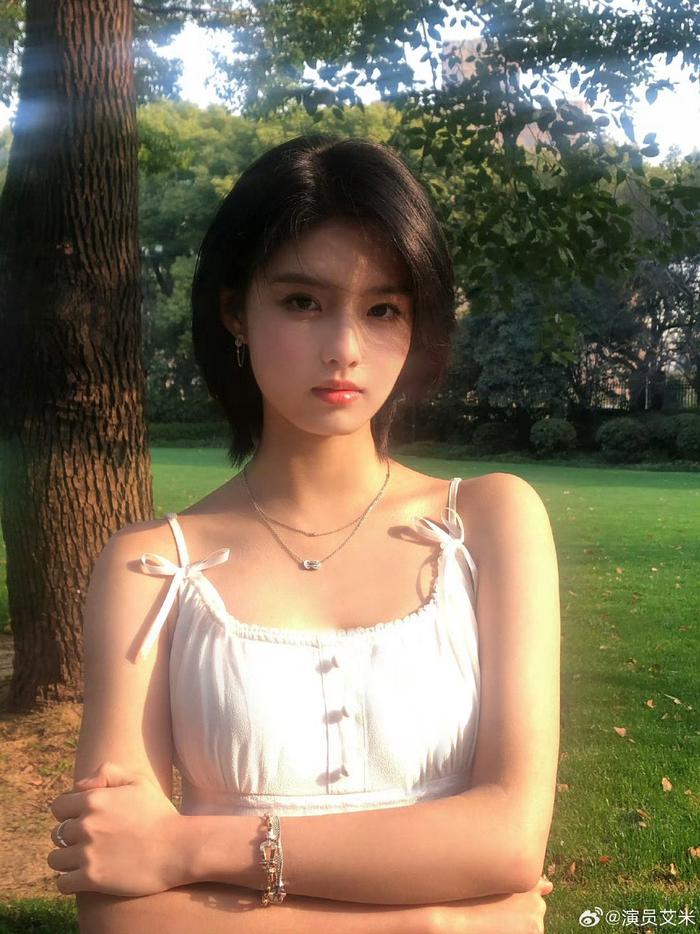 网友评内娱05花四美黄多多艾米黄杨钿甜邓恩熙