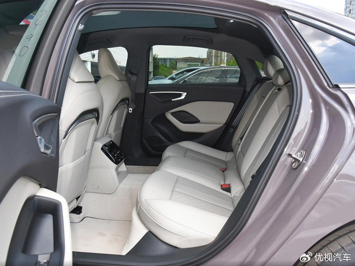 奥迪车最低价格是多少_国产A5L优惠分析_奥迪A5L与进口A5对比