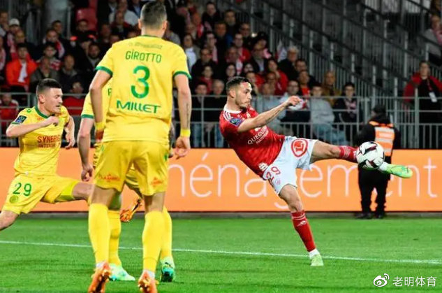 洛里昂主场迎战里昂 关键对决直播呈现 法甲劲旅争夺积分榜有利位置