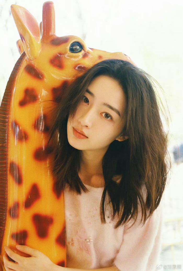 网友评内娱05花四美黄多多艾米黄杨钿甜邓恩熙