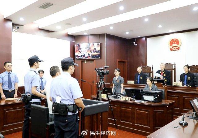 岳池一男子盗窃黄金首饰还网贷 被判刑四年