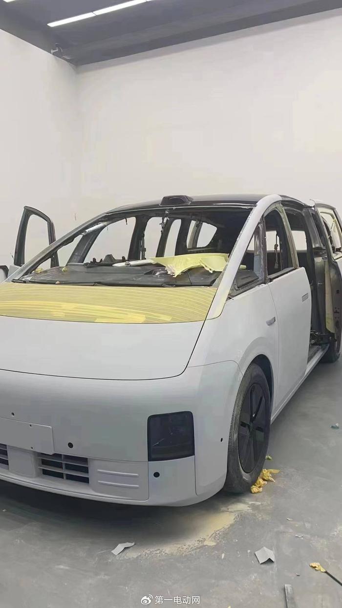 理想纯电MPV MEGA 试装图曝光 目标月销至少超5000