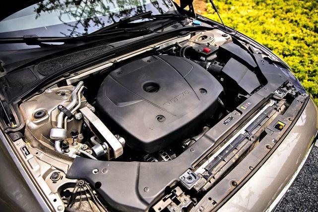 沃尔沃V60：瓦罐迷又多一款产品安全配置丰富舒适配置需提升