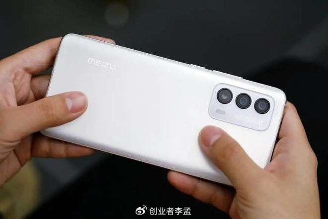 华为手机怎么分两个小屏 w700d1q75cms.jpg