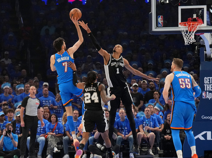 文班亚马当选NBA西决MVP 生涯首次打季后赛就进入总决赛太强悍了(图6)