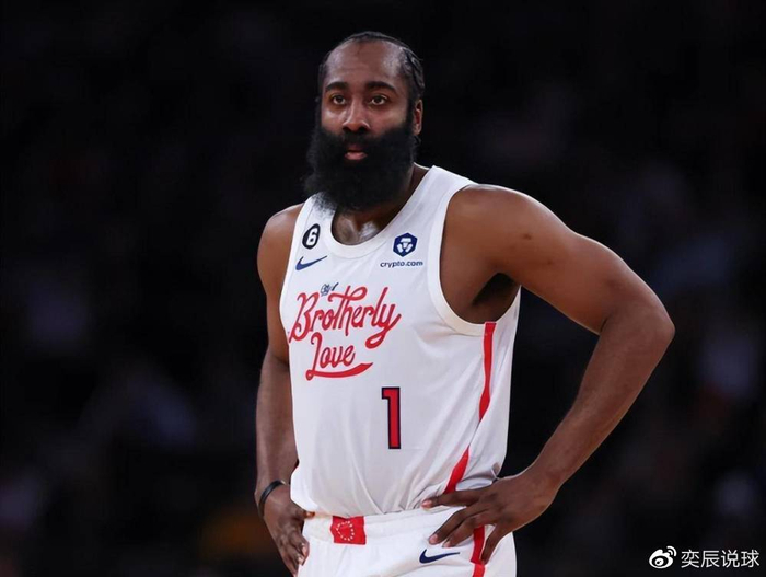 詹姆斯哈登从雷霆新星到火箭领袖的蜕变之路