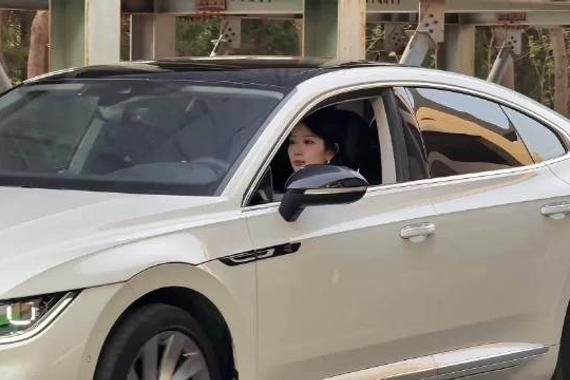 让我看看00后的有多少开大众的