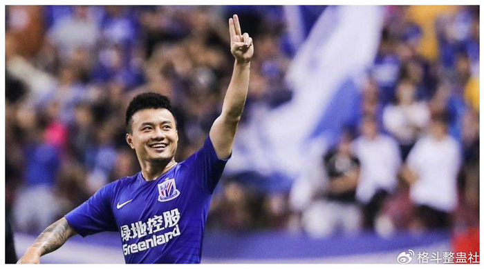 国脚曹赟定宣布退役，效力申花14年获2冠，今季出场仅93分钟