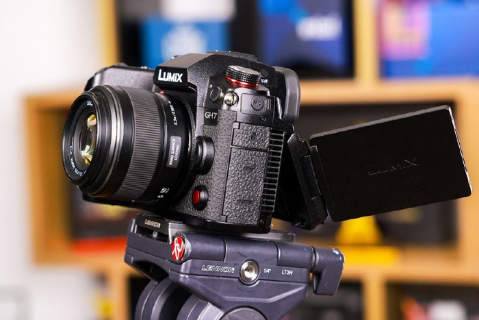 现在都用什么相机拍照 w700d1q75cms.jpg