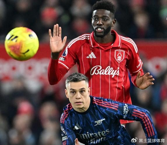 足坛一夜动态：曼联2-0曼城，拜仁造5-1惨案，利物浦创45年耻辱纪录