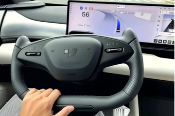 半幅方向盘 2027 年正式被禁！安全硬伤难掩 退市一点不冤