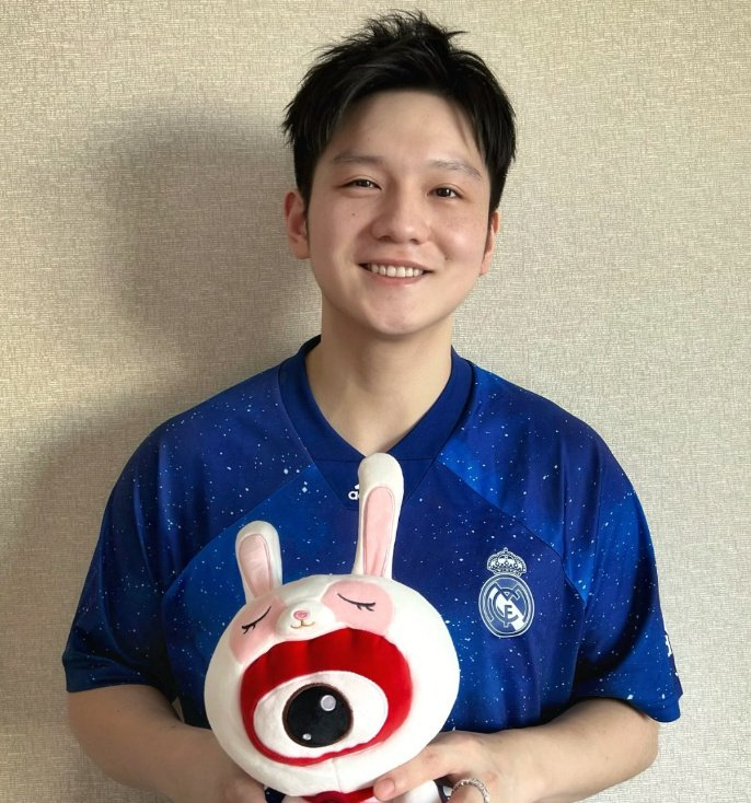 樊振东逆转王楚钦问鼎WTT沙特大满贯