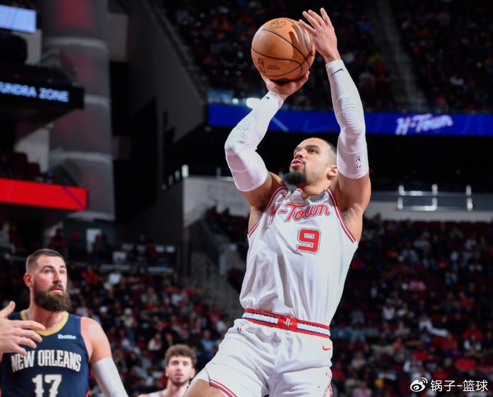 场外风波与球场高光解析欧文篮网时期的复杂 legacy