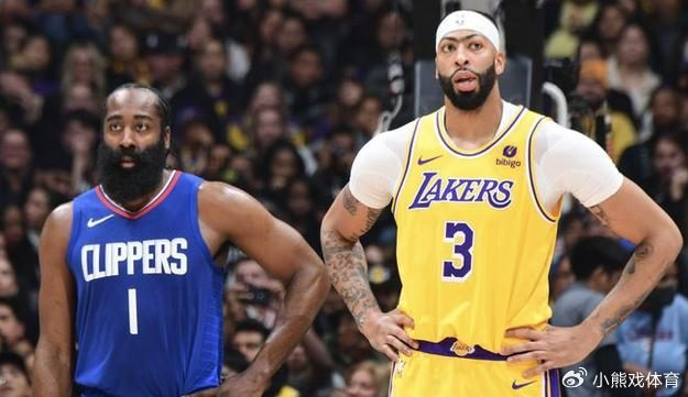 快船詹姆斯强势崛起赛场表现惊艳全场引发热议