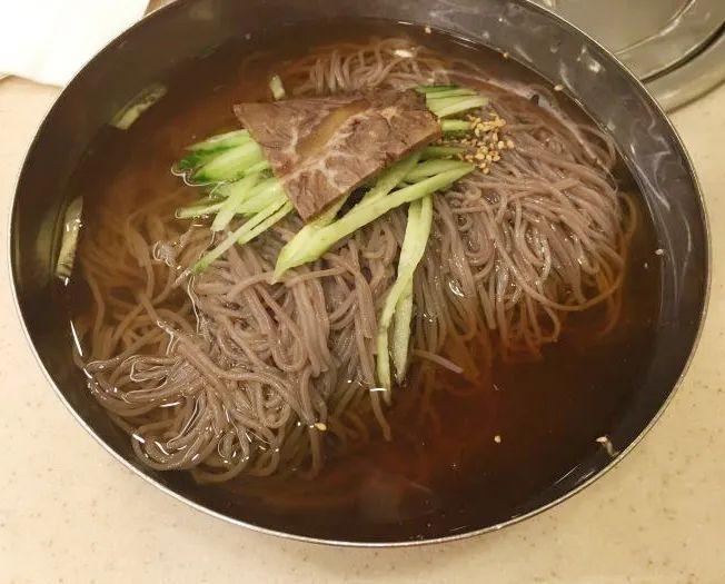 沈阳最牛的大冷面都在这了！足以让你拿去跟任何城市特色正面刚！