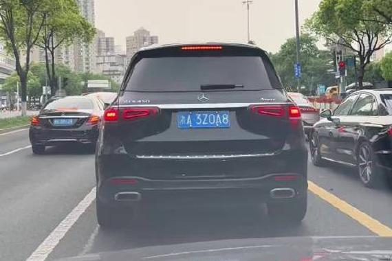 奔驰GLS450落地超百万，中国家庭需两代人努力
