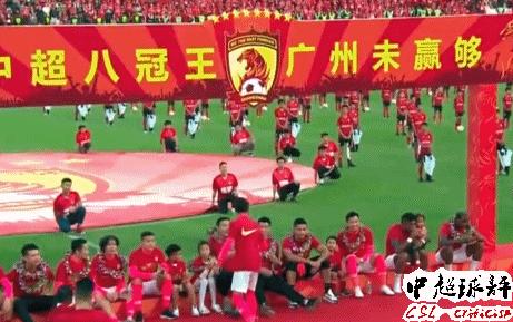 中国足球超罕见1幕：记者爆料10多位国脚想加盟深圳队！