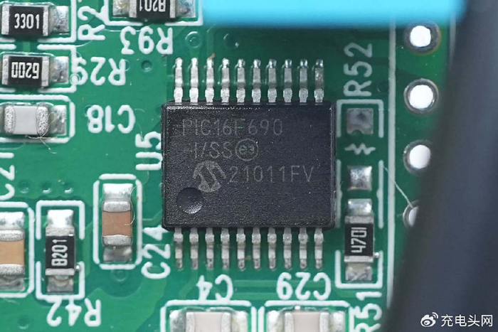 eeprom芯片有哪些型号 w700d1q75cms.jpg