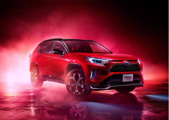 百公里油耗2.6L 丰田RAV4 荣放将推插混版车型