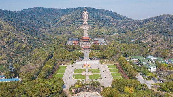 拾一片落樱，取一副笔墨，携一缕暖阳【无锡拈花湾】