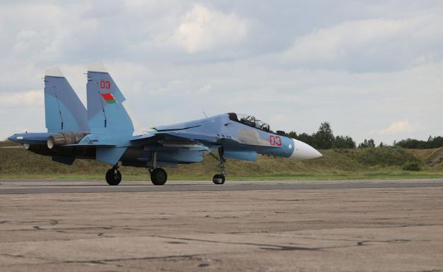 最强苏-30战斗机出现，白俄罗斯部署苏-30SM，专门为空战设计